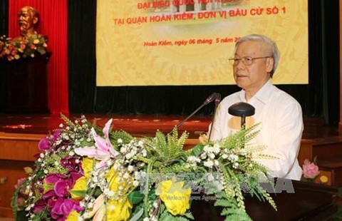 Tổng Bí thư Nguyễn Phú Trọng: ‘Dân lo lắng bộ máy bị suy thoái, biến chất’