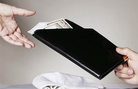 Việt Nam là một trong 18 nước không tốn tiền tip