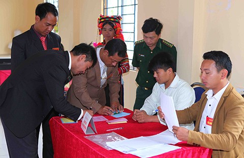 Bỏ phiếu đúng để bảo vệ quyền lợi của mình
