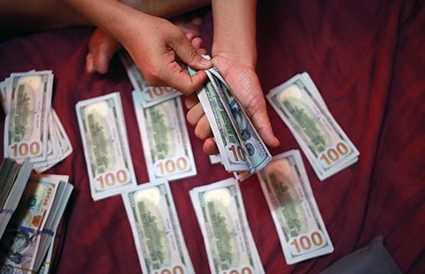 Hàng chục tỉ đô đang ‘nằm chơi’