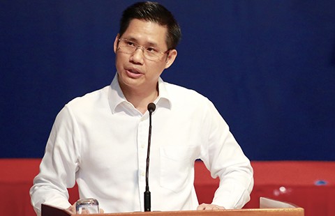‘Người đại biểu không chỉ gần dân mà phải ở trong dân’