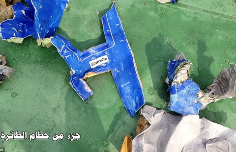 Pháp điều tàu tuần tra tìm kiếm xác máy bay EgyptAir