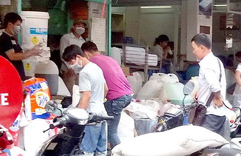 Bài toán quản chợ Kim Biên