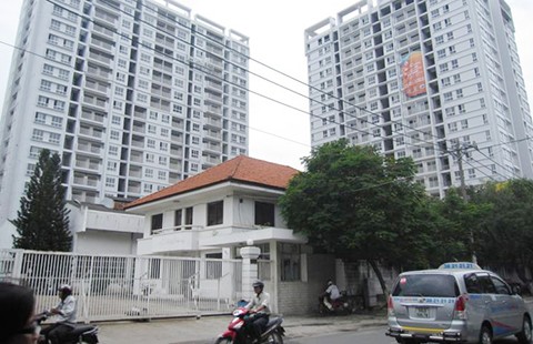 ‘Xiết nợ’ chung cư Harmona và những điều bất ổn