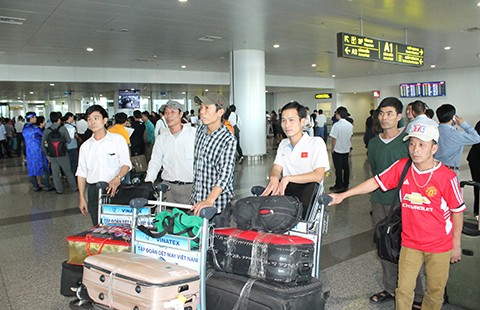 Có cần xây thêm sân bay Nội Bài 2?