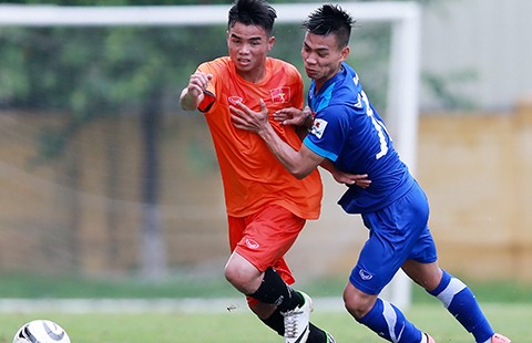 U-19 Việt Nam đấu với U-21 Thái Lan