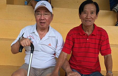 Bóng đá gây quỹ Đỗ Thới Vinh