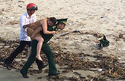 Tìm được ba nạn nhân vụ chìm tàu trên sông Hàn