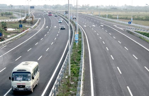 Xây đường cao tốc, dân không đi là thất bại