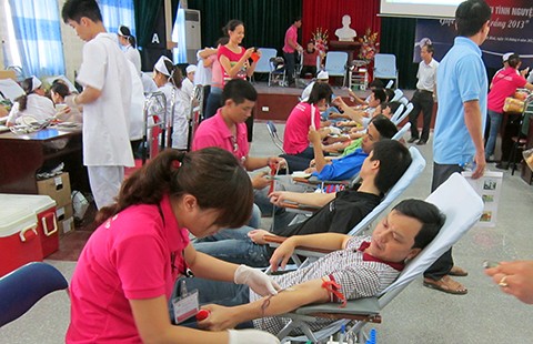 Một người hiến máu tình nguyện 84 lần