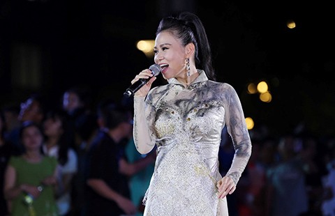 Ca sĩ Thu Minh làm đại sứ bảo vệ biển