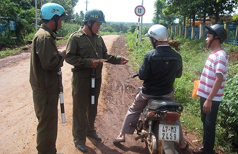 Tranh cãi việc công an xã ‘huy động’ tài sản
