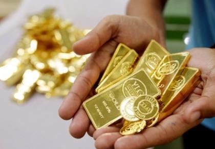 Giá vàng tiếp tục lao dốc