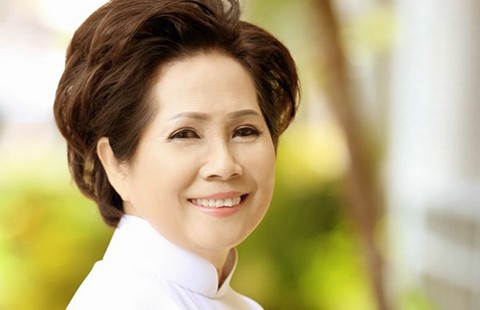 Ông hoàng bolero Trúc Phương được trao nốt Sol vàng