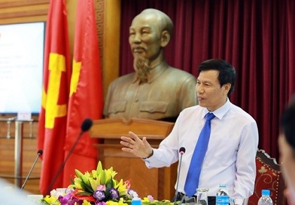 Bộ trưởng VH-TT&DL: ‘Bộ đang chạy theo những sự vụ, tầm thường’