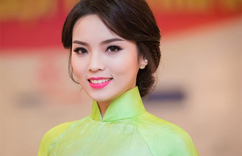Xử lý hoa hậu chẳng phải chuyện đùa