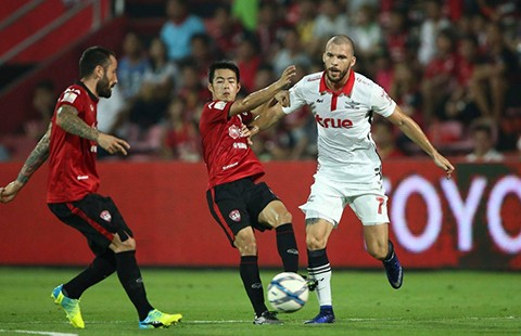 Thai-League săn cầu thủ ngoại hạng Anh