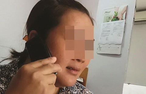 Thư ký tòa nói gì việc chồng nhận tiền ‘chạy án’?