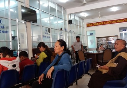 Chủ tịch phường phân trần việc cán bộ đi nghỉ mát
