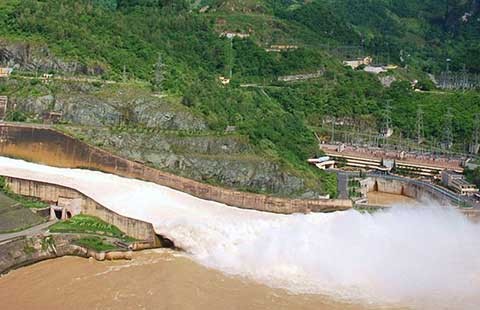Sắp triển khai dự án mở rộng thủy điện Hòa Bình, Ialy