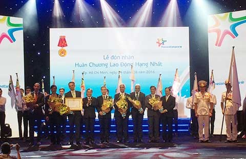 FrieslandCampina Việt Nam nhận huân chương Lao động hạng Nhất