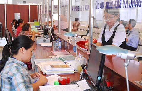 TP.HCM vượt 3.590 công chức so với biên chế được giao