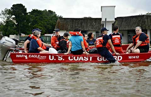 Louisiana ngập lụt và kỳ nghỉ hè của Obama