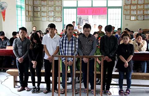 Án tù cho 2 kẻ đánh chết người tại quán nhậu