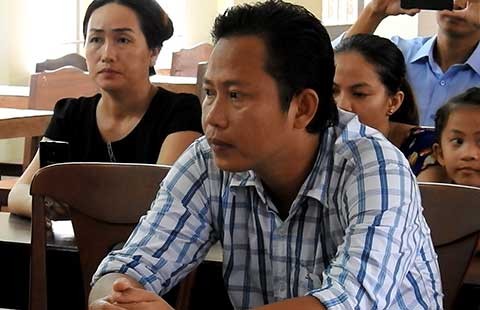 Công khai xin lỗi người bị công an xã còng tay, bắn đạn cao su