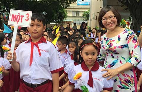 Ngày khai trường đơn giản mà trang trọng