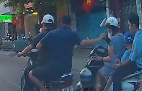 Bị cướp giật, có nên đuổi theo?