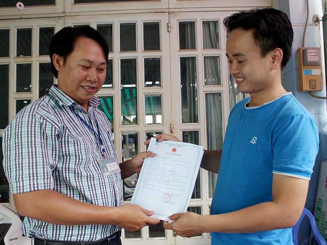 ‘Làm khai sinh tại nhà, tôi chịu quá!’
