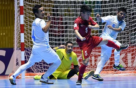 ‘Cậu út’ Futsal ngồi mâm trên