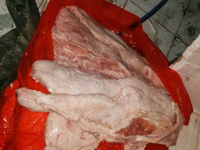 Cảnh sát kể chuyện mai phục thực phẩm bẩn