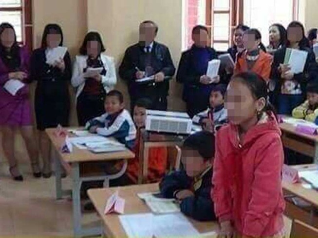 Đã nghe đã thấy: Dự giờ giả dối