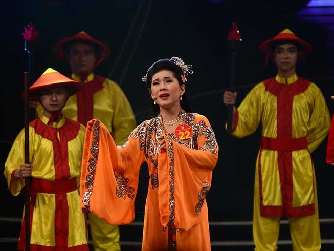 ‘Chuông vàng’ 2016 là con nhà tông
