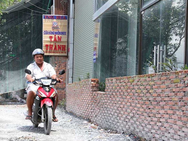 54 doanh nghiệp đóng cửa vì nâng 3,5 km đường
