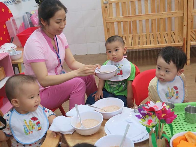 Loay hoay hỗ trợ cho trẻ mầm non
