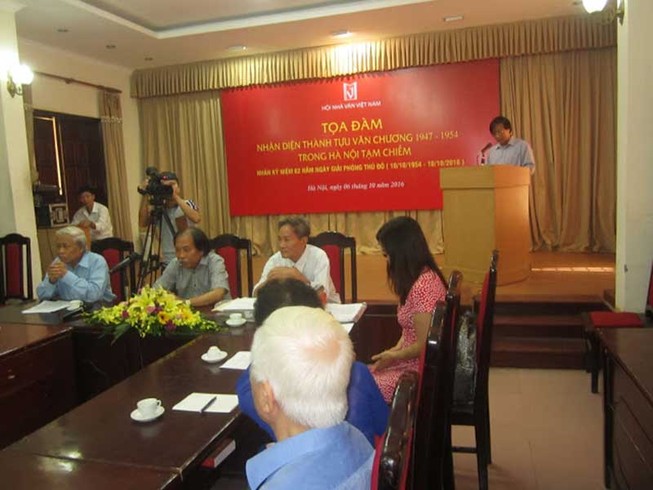 Nợ văn chương