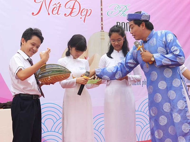 Học sinh hứng thú với nét văn hóa Nam Bộ