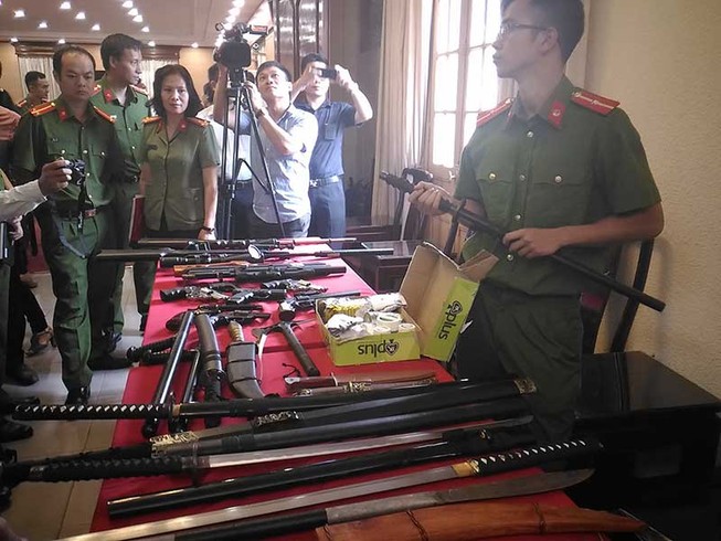 Giết người hàng loạt, sử dụng súng gia tăng