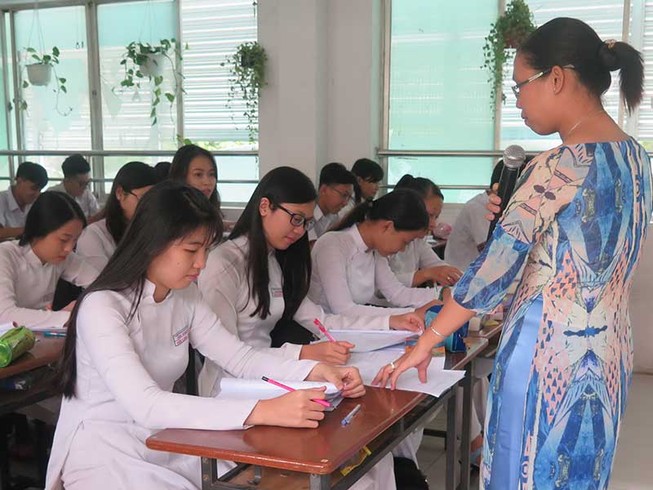 Thầy trò vào cuộc chạy tăng tiết