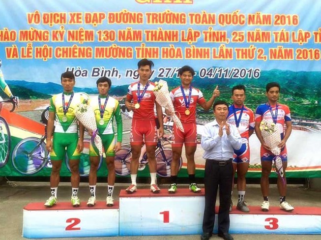 Lê Nguyệt Minh - Hồ Vũ bất ngờ đoạt HCV đôi nước rút