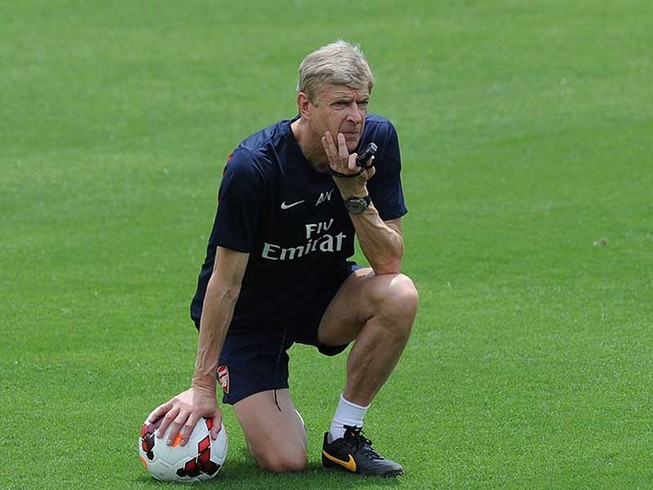 Arsenal-Tottenham: Wenger mơ cúp VĐ cùng cột mốc 20 năm