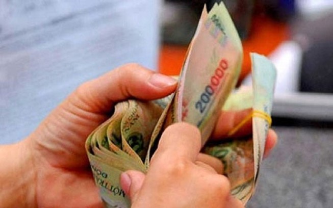 Tăng lương cơ sở 7%/năm