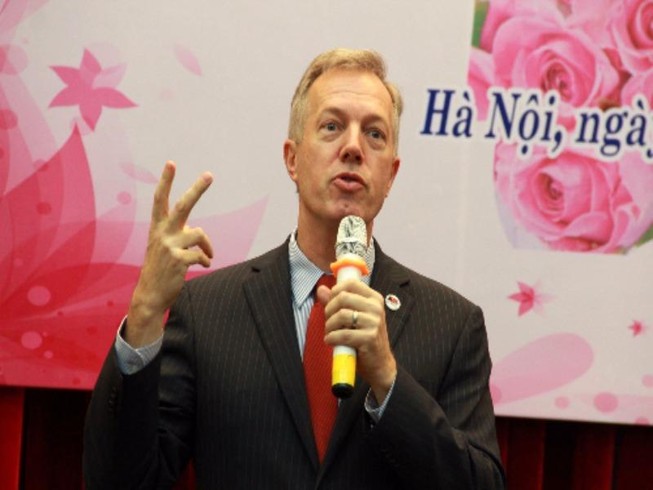Đại sứ Mỹ muốn dạy học ở Việt Nam