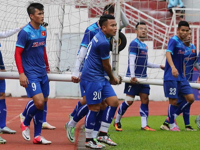 ‘Tam giác vàng’ giữa sân