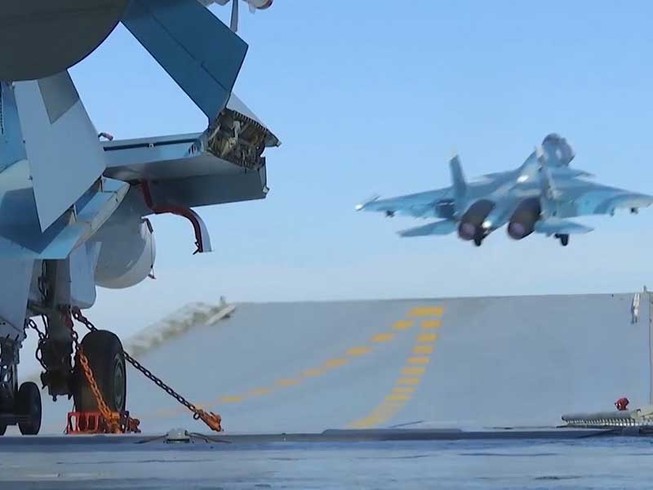 Sau khi Putin điện đàm với Trump, Nga dội bom Syria
