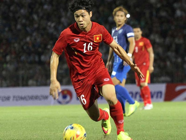 Bóng đá Việt Nam không có Messi, Ronaldo