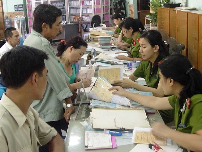 Bao giờ mới ‘khai tử’ được hộ khẩu?